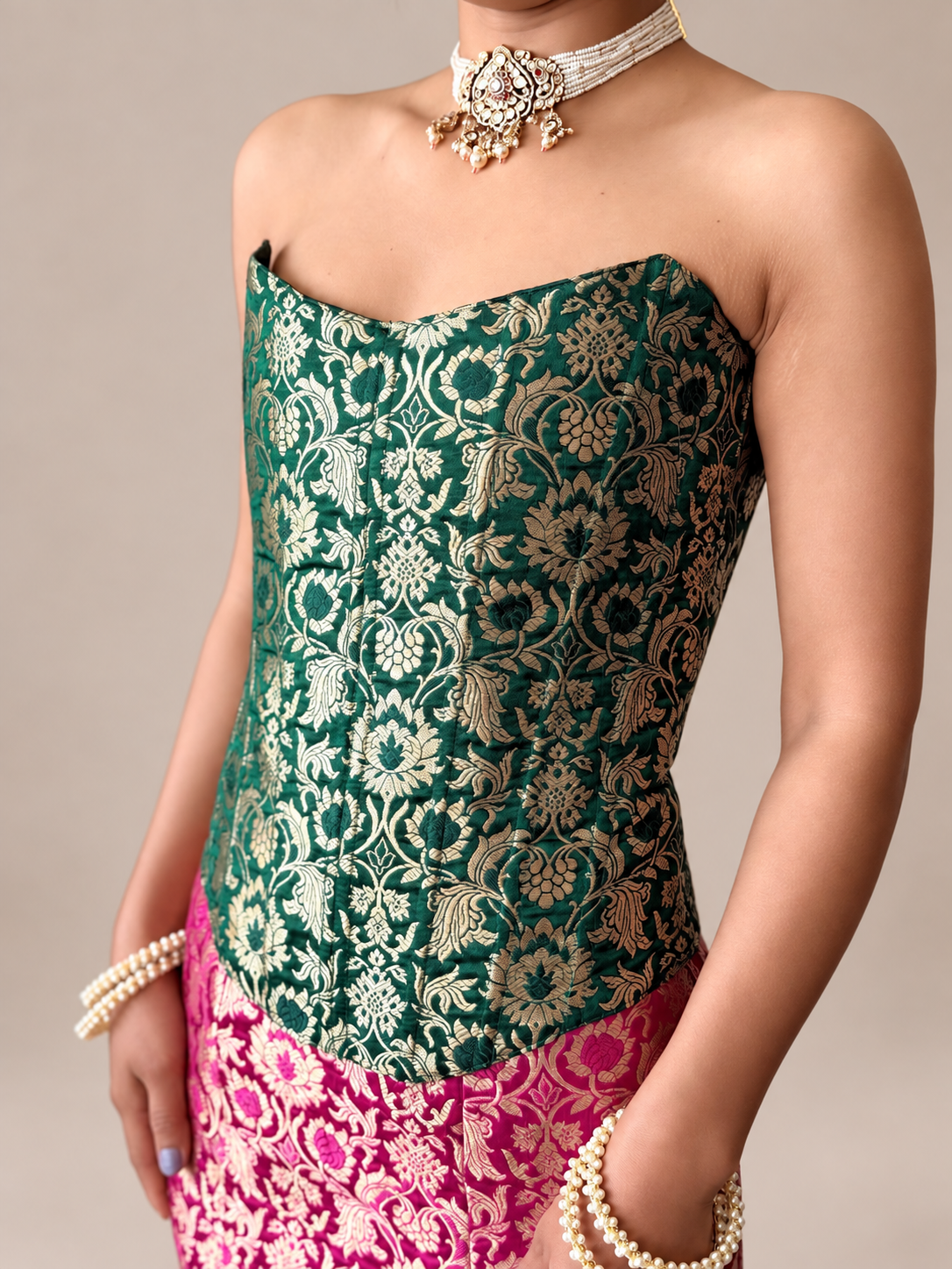Brocade set